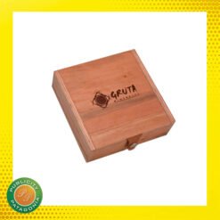 Caja con cierre de cuero